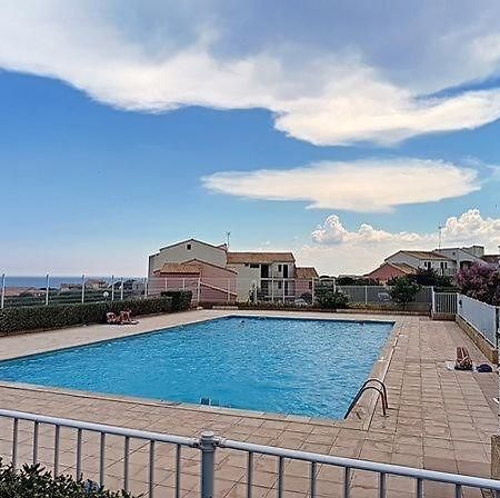 Appartement T3 Avec Terrasse Donnant Sur La Mer Sur Saint Pierre La Mer Exteriör bild